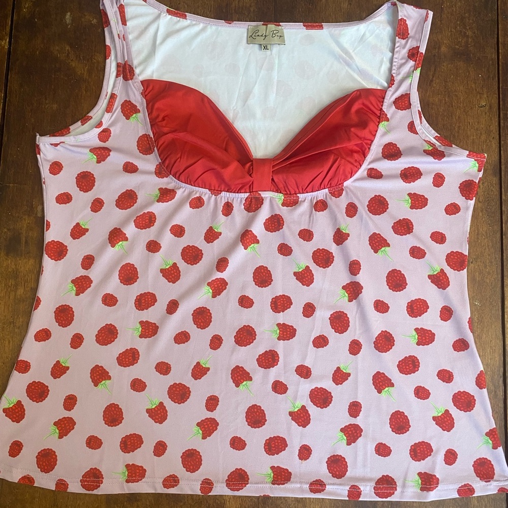 Raspberry Pin Up Top - Picture 8 of 8